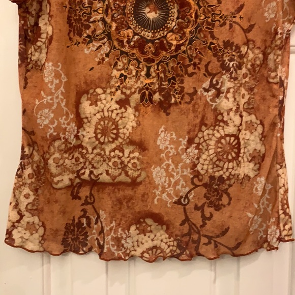 😍 2/$29 TeeCo really pretty thin top L - Picture 5 of 11